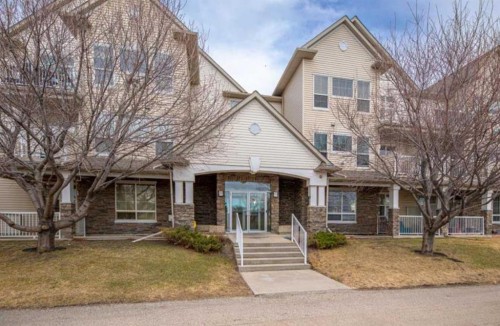 101-1000 Applevillage Court SE Calgary, AB T2A 7Z4