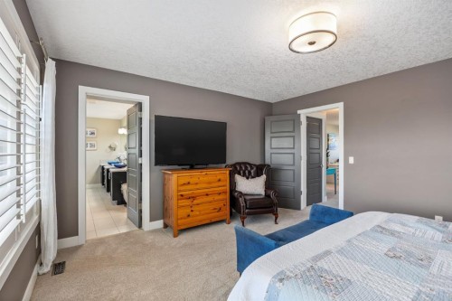 1213 Hillcrest Manor Estates, Strathmore, AB 