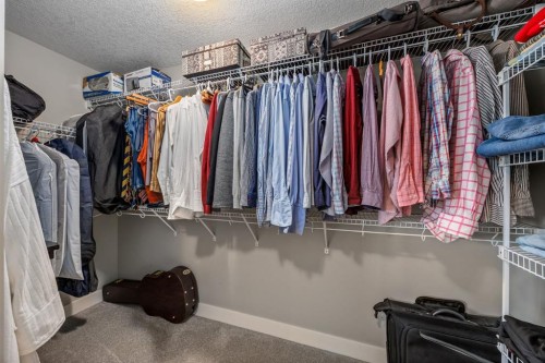 1213 Hillcrest Manor Estates, Strathmore, AB 