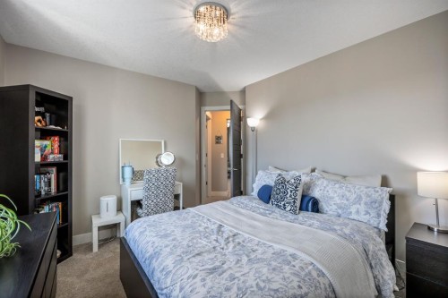 1213 Hillcrest Manor Estates, Strathmore, AB 