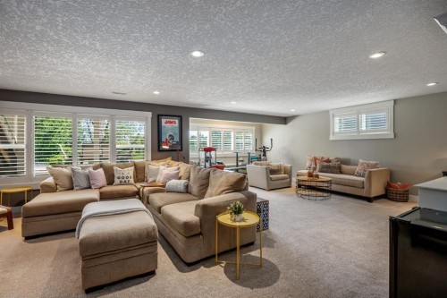 1213 Hillcrest Manor Estates, Strathmore, AB 