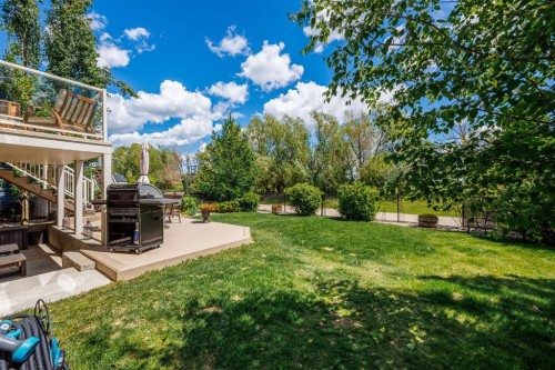 1213 Hillcrest Manor Estates, Strathmore, AB 