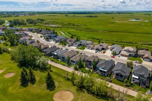 1213 Hillcrest Manor Estates, Strathmore, AB 