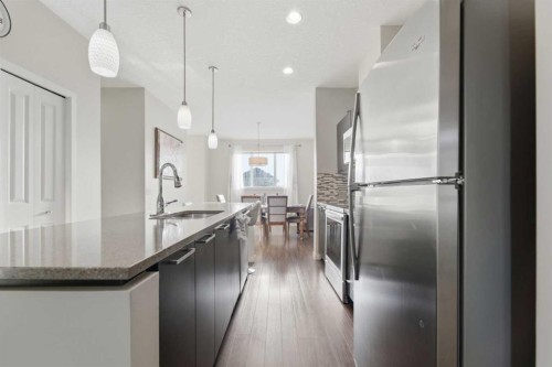 131 Copperpond Row Se, Calgary, AB 