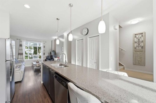 131 Copperpond Row Se, Calgary, AB 