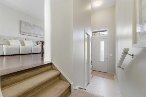 131 Copperpond Row Se, Calgary, AB 