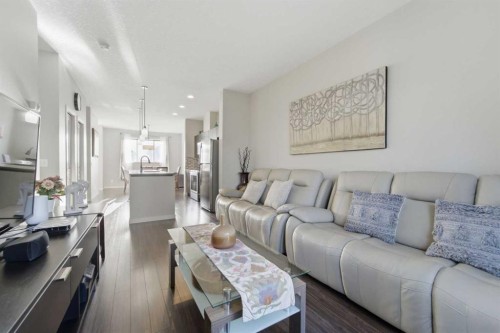 131 Copperpond Row Se, Calgary, AB 
