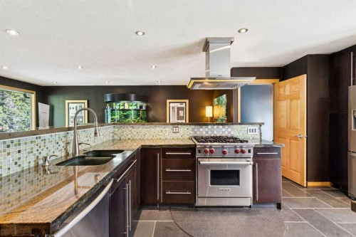 10220 Brookpark Boulevard Sw, Calgary, AB - Indoor Photo Showing Kitchen With Double Sink With Upgraded Kitchen