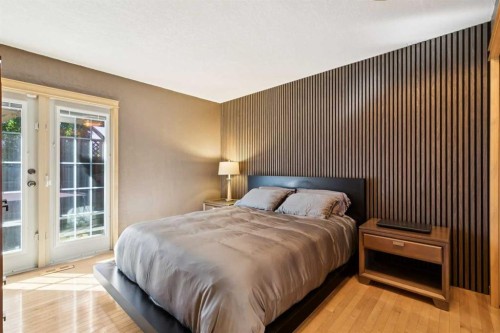 10220 Brookpark Boulevard Sw, Calgary, AB - Indoor Photo Showing Bedroom