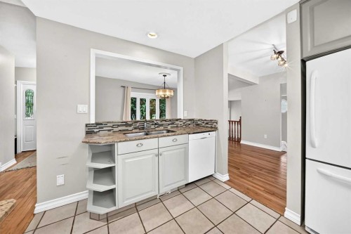 3721 44A Avenue, Red Deer, AB 