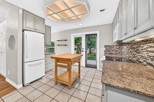 3721 44A Avenue, Red Deer, AB 