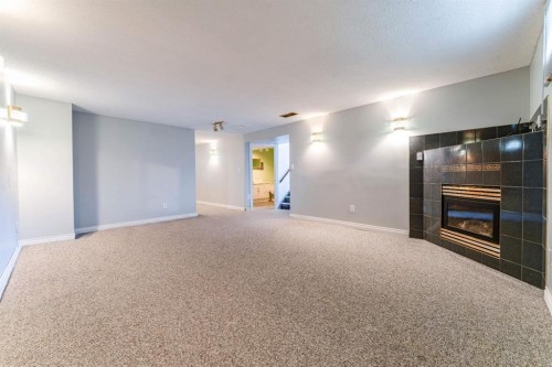 7511 Huntridge Crescent Ne, Calgary, AB 