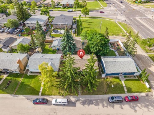 7511 Huntridge Crescent Ne, Calgary, AB 