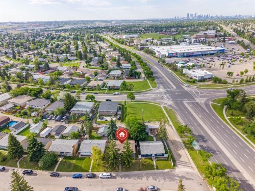 7511 Huntridge Crescent Ne, Calgary, AB 