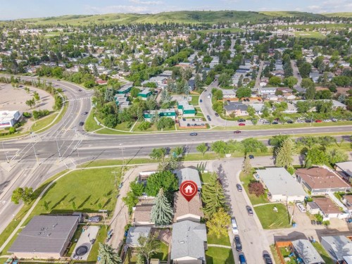 7511 Huntridge Crescent Ne, Calgary, AB 