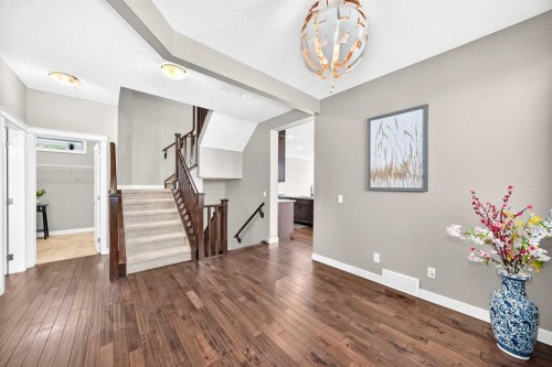 84 Evansview Manor Nw, Calgary, AB 