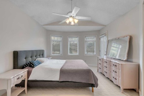2834 Parkdale Boulevard Nw, Calgary, AB 