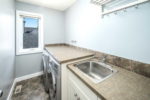 99 Evergreen Square Sw, Calgary, AB 