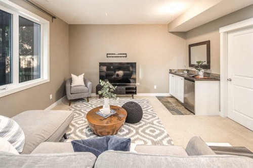 99 Evergreen Square Sw, Calgary, AB 