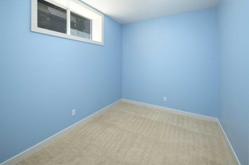 99 Evergreen Square Sw, Calgary, AB 