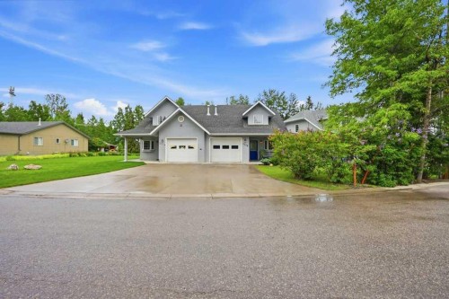 223B 3 Street SW Sundre, AB T0M 1X0