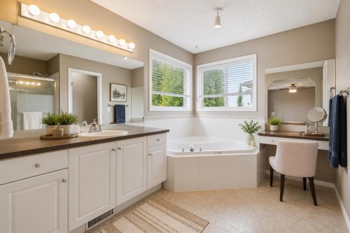 36 Valley Stream Close Nw, Calgary, AB 