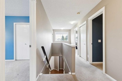 36 Valley Stream Close Nw, Calgary, AB 