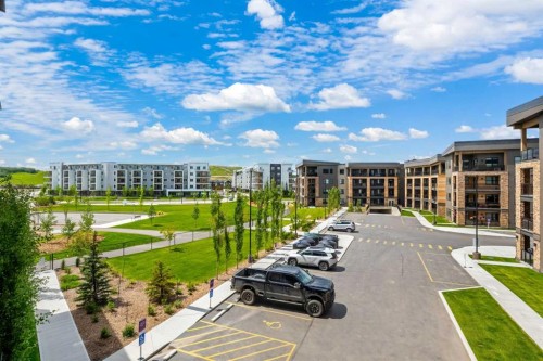 308-125 Wolf Hollow Crescent Se, Calgary, AB 