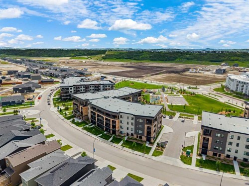 308-125 Wolf Hollow Crescent Se, Calgary, AB 