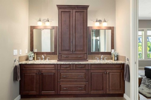 2 Heaver Gate, Heritage Pointe, AB 