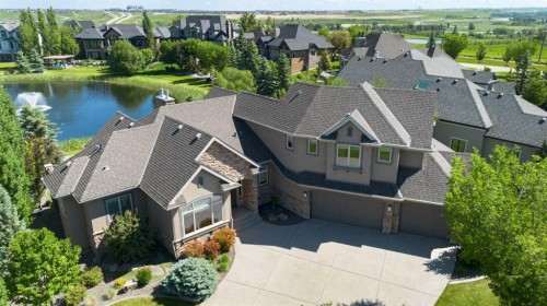 2 Heaver Gate, Heritage Pointe, AB 