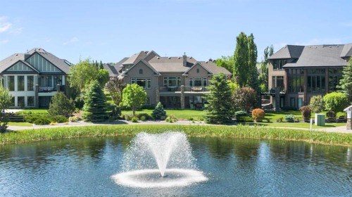 2 Heaver Gate, Heritage Pointe, AB 