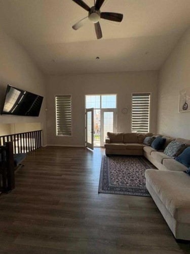 46 Cityside Gardens Ne, Calgary, AB 