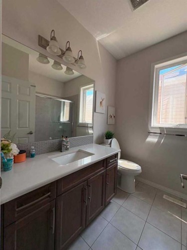 46 Cityside Gardens Ne, Calgary, AB 