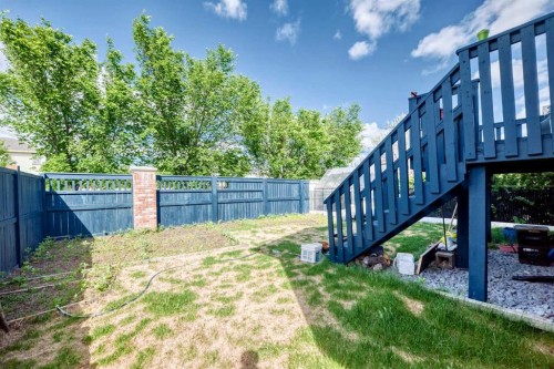 30 Covehaven View Ne, Calgary, AB 