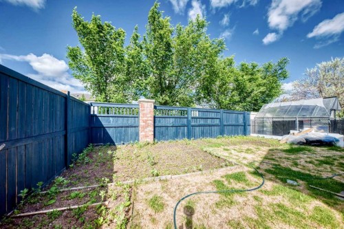30 Covehaven View Ne, Calgary, AB 