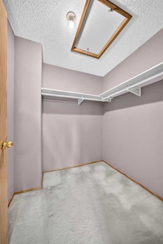 34 Shawinigan Lane Sw, Calgary, AB 