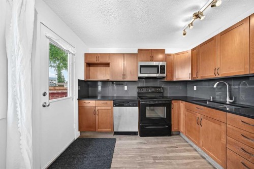 60 Erin Mount Crescent Se, Calgary, AB 