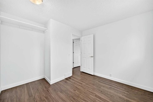 60 Erin Mount Crescent Se, Calgary, AB 