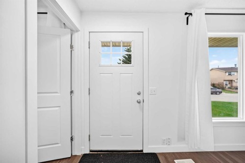 60 Erin Mount Crescent Se, Calgary, AB 