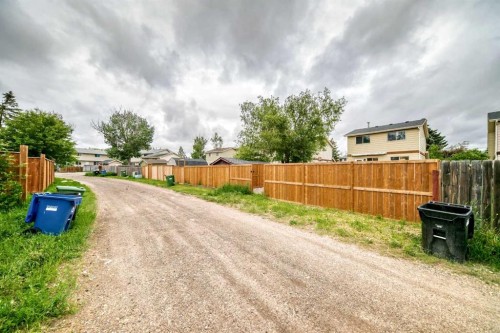 60 Erin Mount Crescent Se, Calgary, AB 