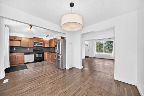 60 Erin Mount Crescent Se, Calgary, AB 