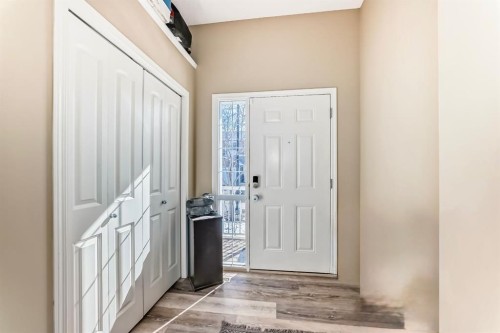 602-800 Yankee Valley Boulevard Se, Airdrie, AB - Indoor Photo Showing Other Room