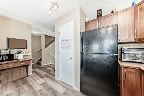 602-800 Yankee Valley Boulevard Se, Airdrie, AB - Indoor