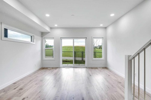 106-116 Saddlestone Heath Ne, Calgary, AB - Indoor Photo Showing Other Room