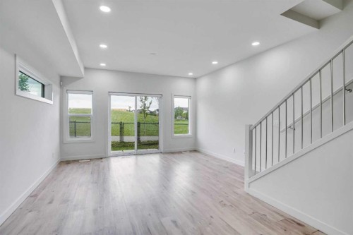 106-116 Saddlestone Heath Ne, Calgary, AB - Indoor Photo Showing Other Room