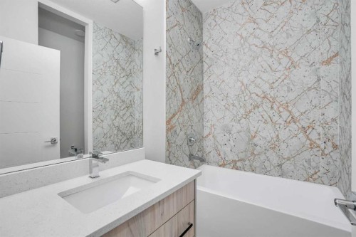 106-116 Saddlestone Heath Ne, Calgary, AB - Indoor Photo Showing Bathroom