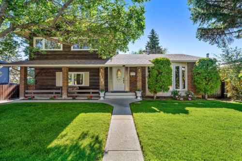1102 Lake Christina Way Se, Calgary, AB 