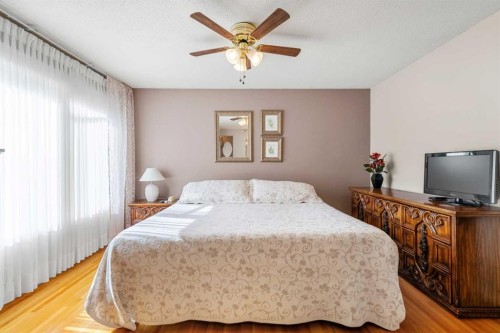 1102 Lake Christina Way Se, Calgary, AB 