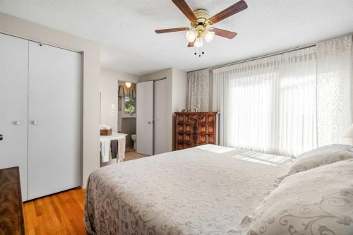 1102 Lake Christina Way Se, Calgary, AB 